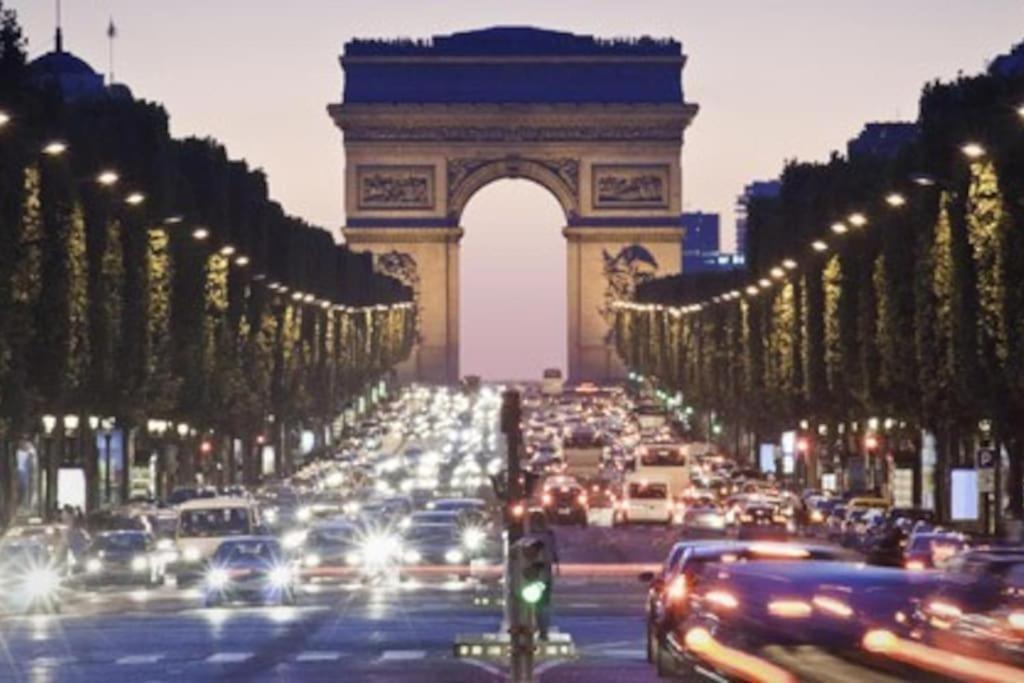 Paris Sacre Coeur Montmartre Et Tour Eiffel, 8 People,公寓 外观 照片